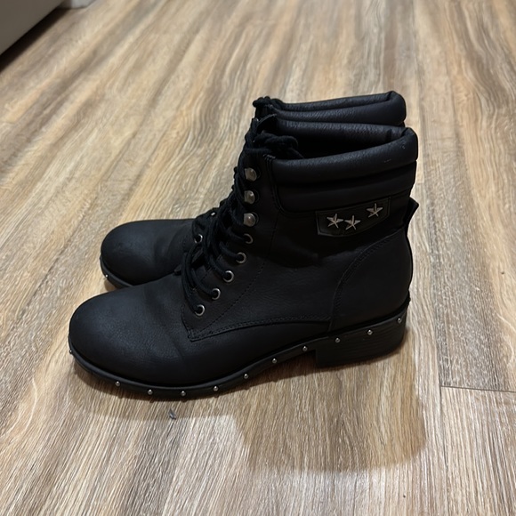 Combat boots with studs - Picture 4 of 9